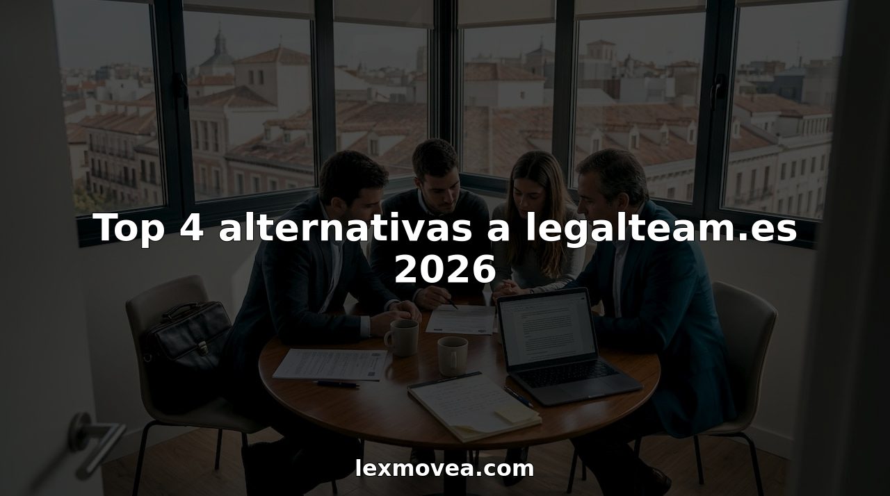 Un abogado se reúne con sus clientes en una oficina privada para revisar juntos la documentación necesaria de su proceso migratorio.